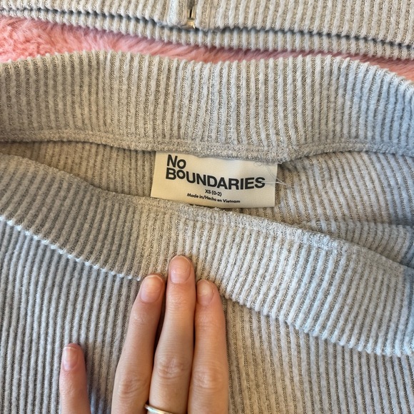 No Boundaries Light Gray Ribbed Set - Picture 5 of 5